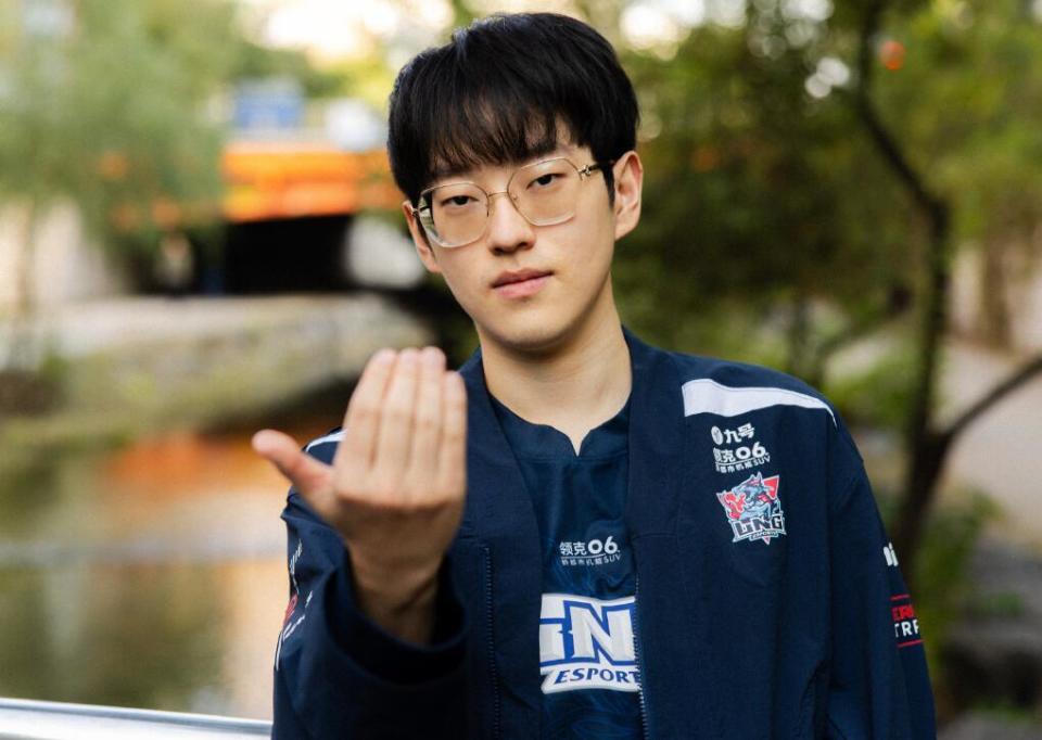 Scout在皇家马德里比赛中比分优势明显，比分优势明显引发热议！